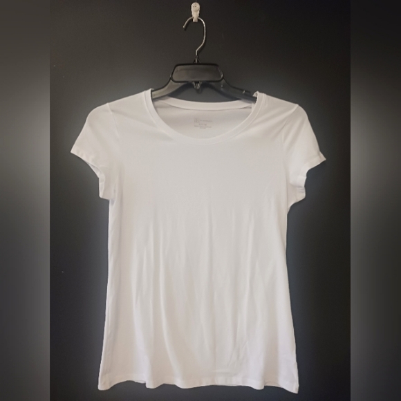 NO BOUNDARIES WOMENS LARGE SIZE 11-13 ALL WHITE TEE SHIRT - Picture 1 of 3
